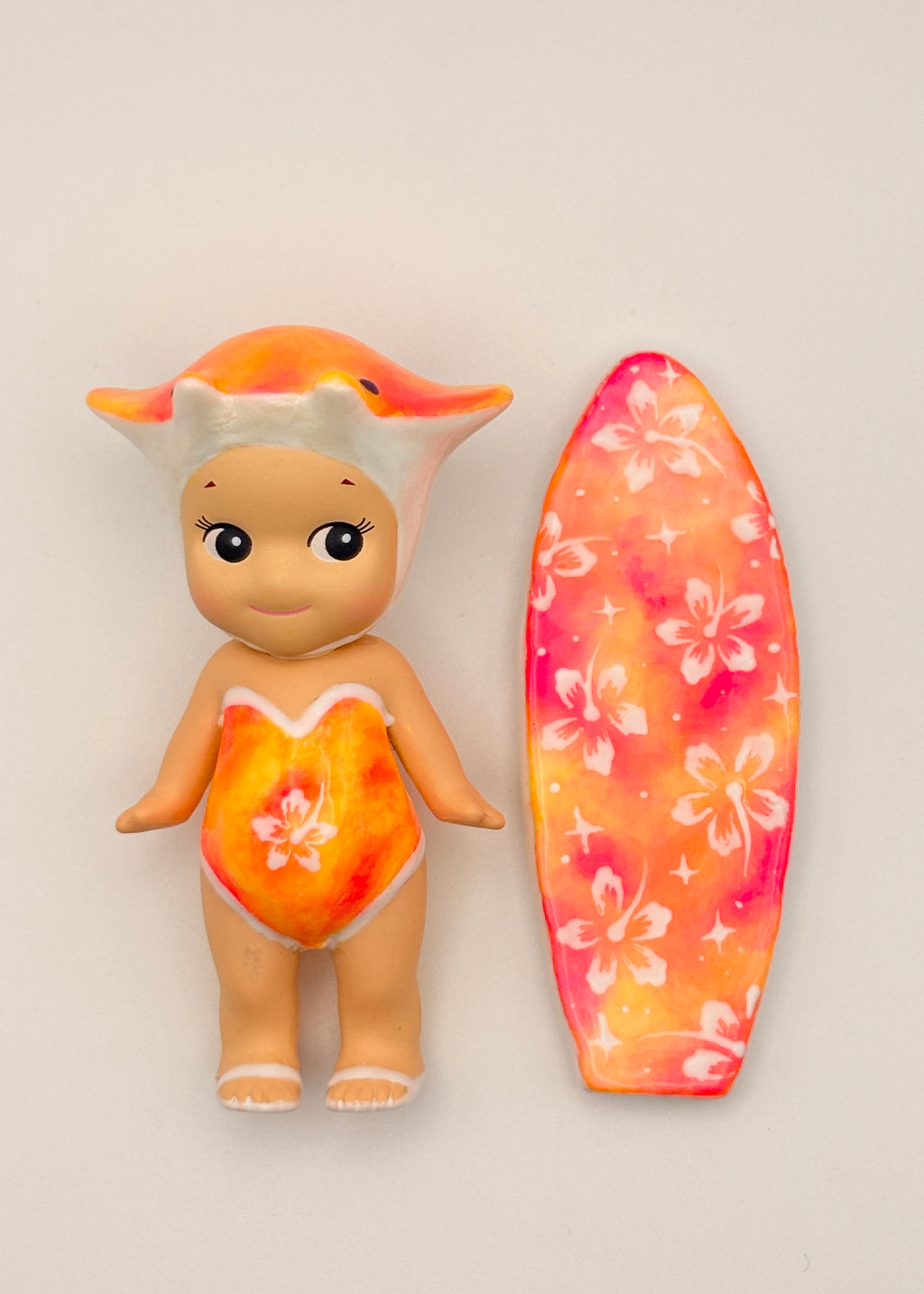 Manta Surfer Figure
