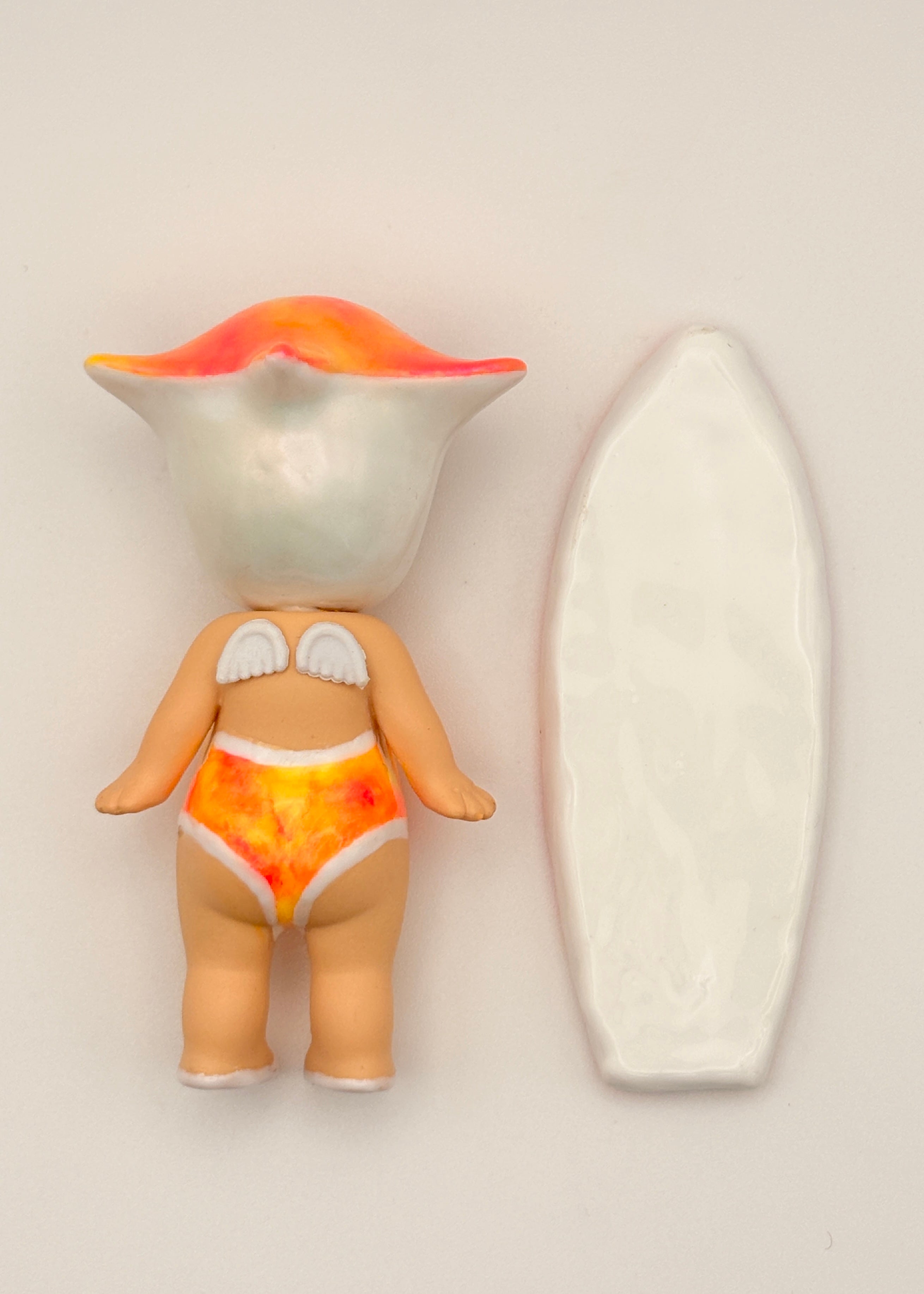 Manta Surfer Figure